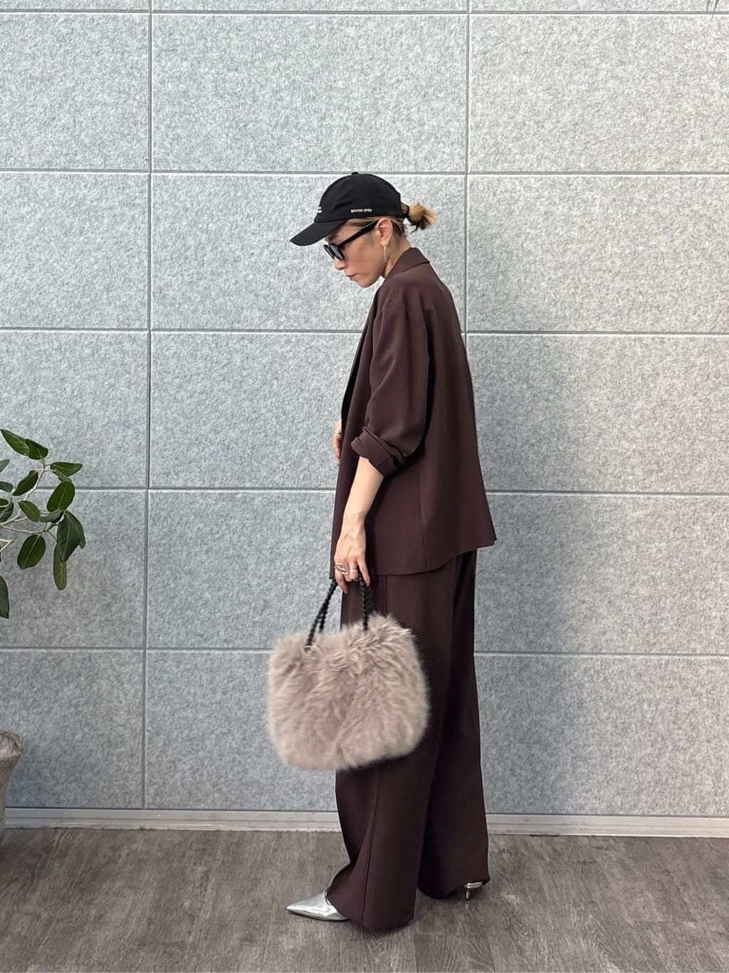 kotakiさんの「INDIVI｜Comfy SET UP｜イージーストレートワイドパンツ【セットアップ対応／通勤/カセット服】」を使ったコーディネート