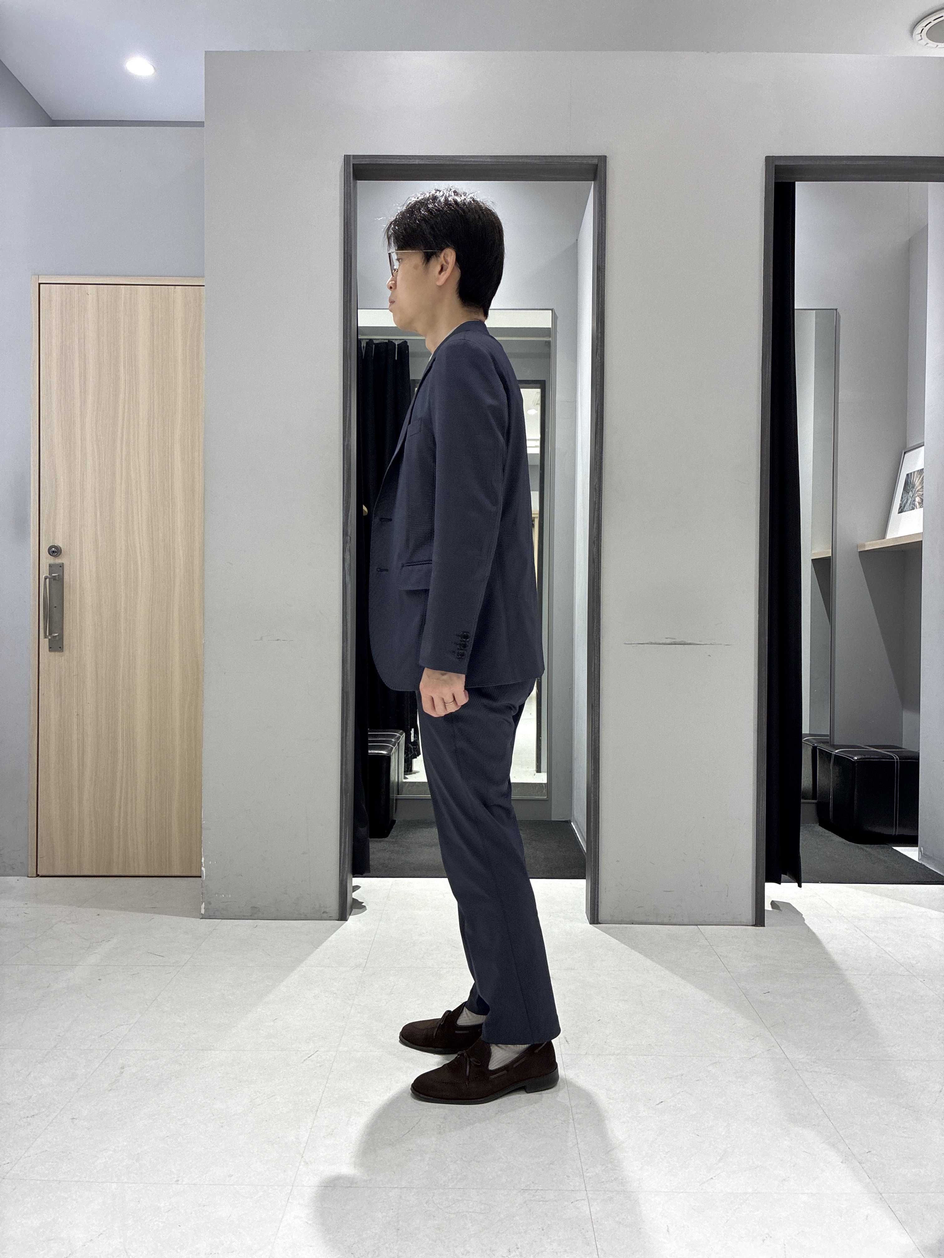 わいずみさんの「TAKEO KIKUCHI｜【360&deg;ストレッチ／軽量】None Of Stress ライト ジャケット（セットアップ対応）」を使ったコーディネート