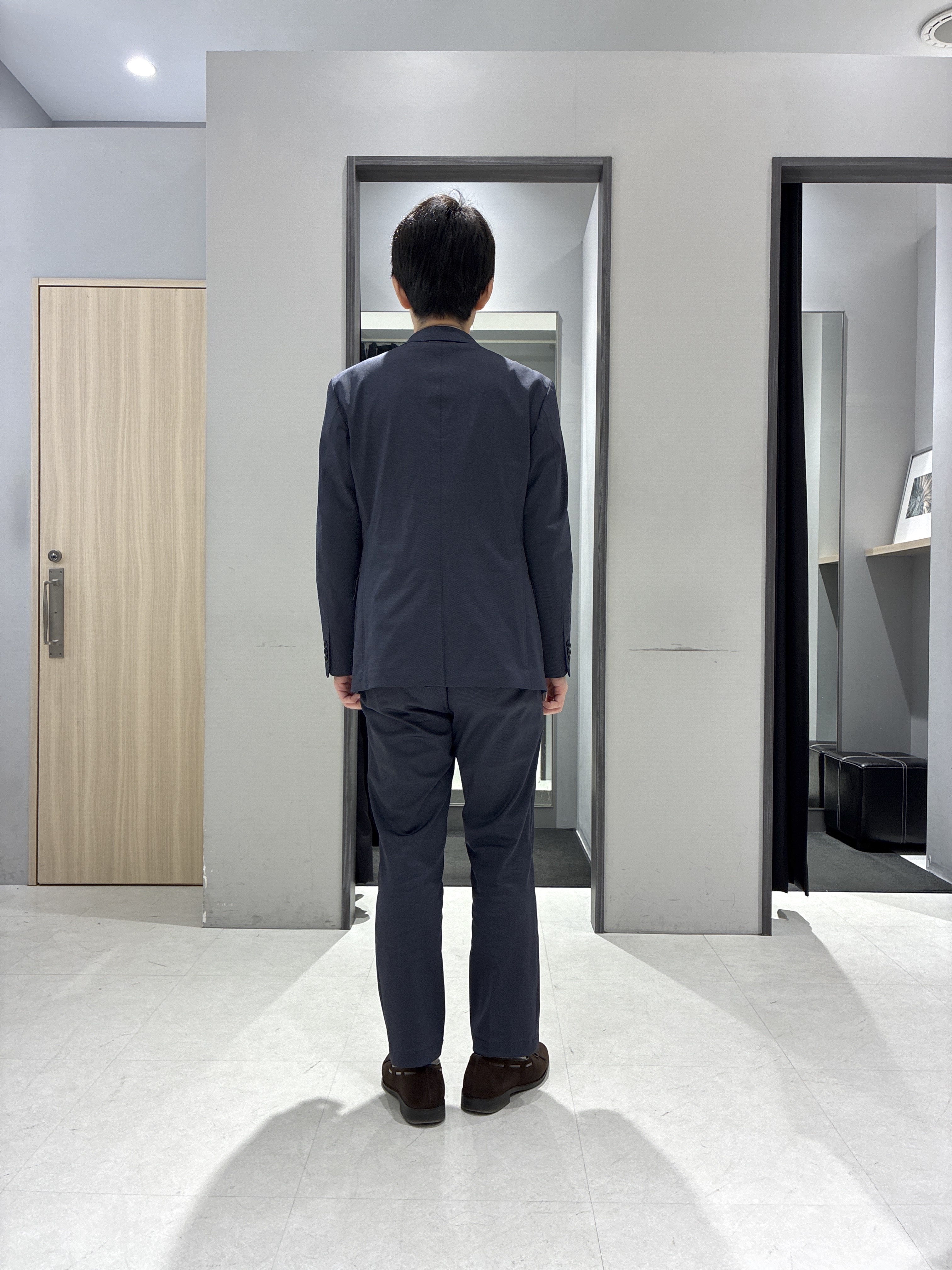 わいずみさんの「TAKEO KIKUCHI｜【360&deg;ストレッチ／軽量】None Of Stress ライト ジャケット（セットアップ対応）」を使ったコーディネート