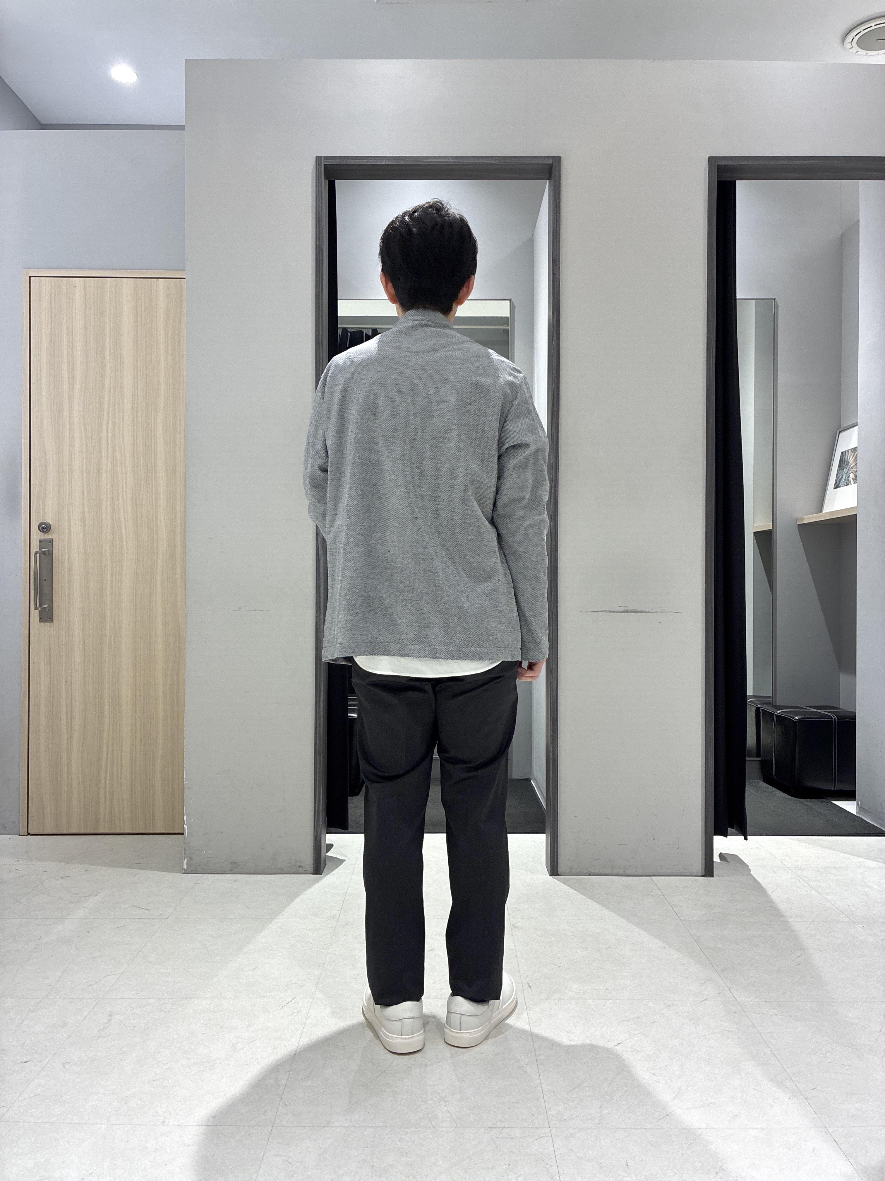 わいずみさんの「TAKEO KIKUCHI｜【抗菌防臭】バーズアイメッシュノーカラージャケット」を使ったコーディネート
