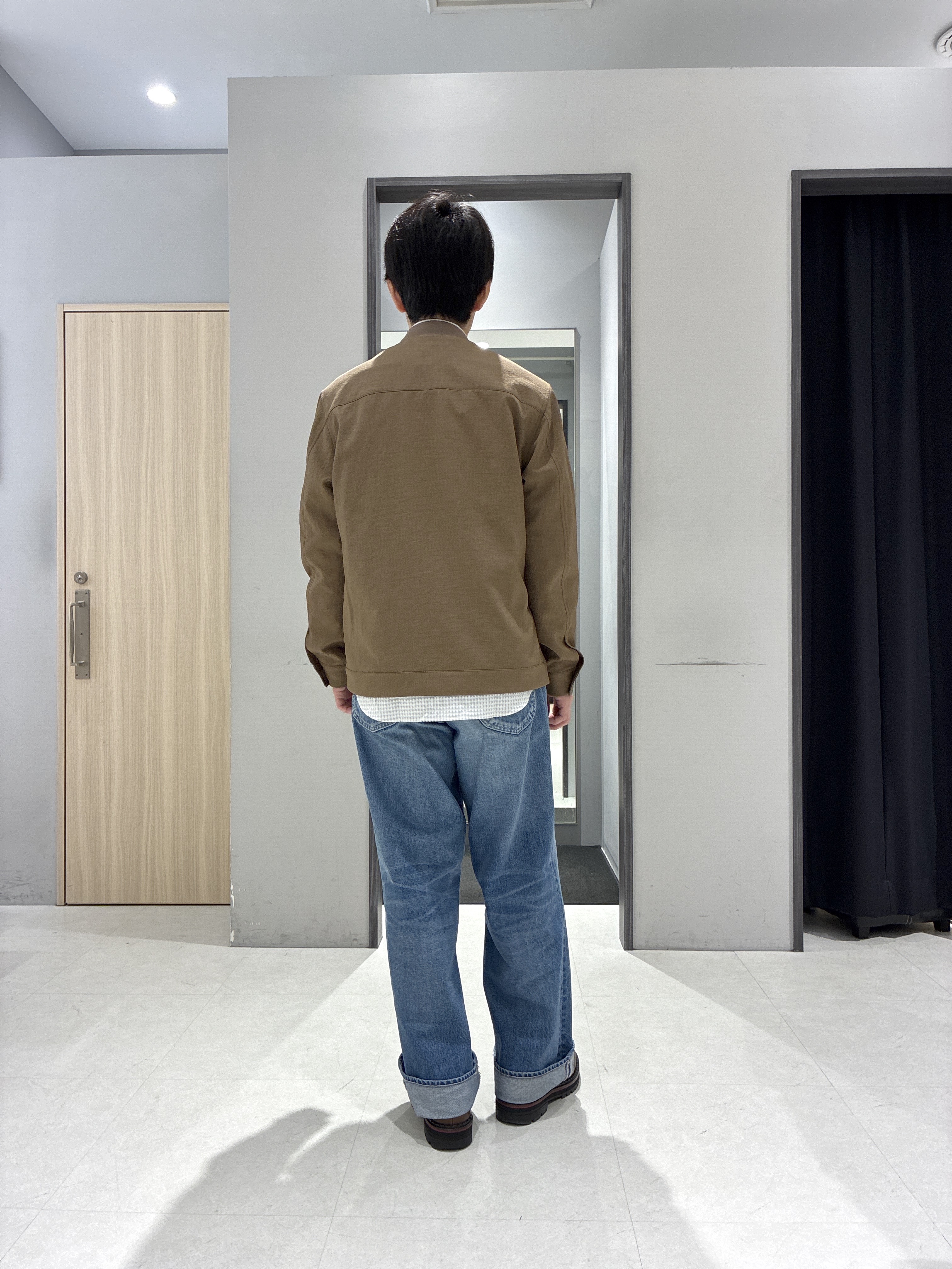 わいずみさんの「TAKEO KIKUCHI｜リネンライクカルゼ リブブルゾン」を使ったコーディネート