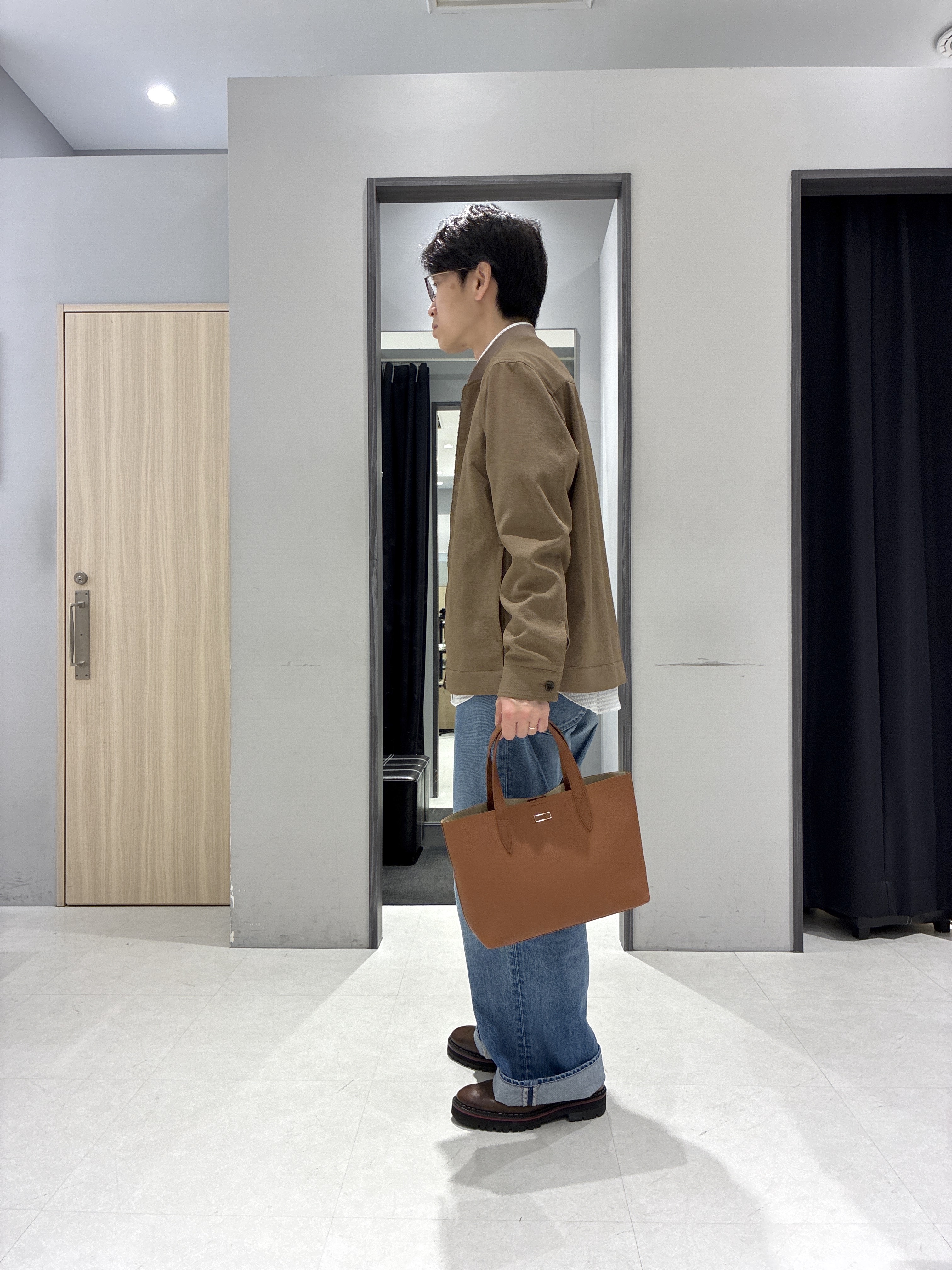 わいずみさんの「TAKEO KIKUCHI｜リネンライクカルゼ リブブルゾン」を使ったコーディネート