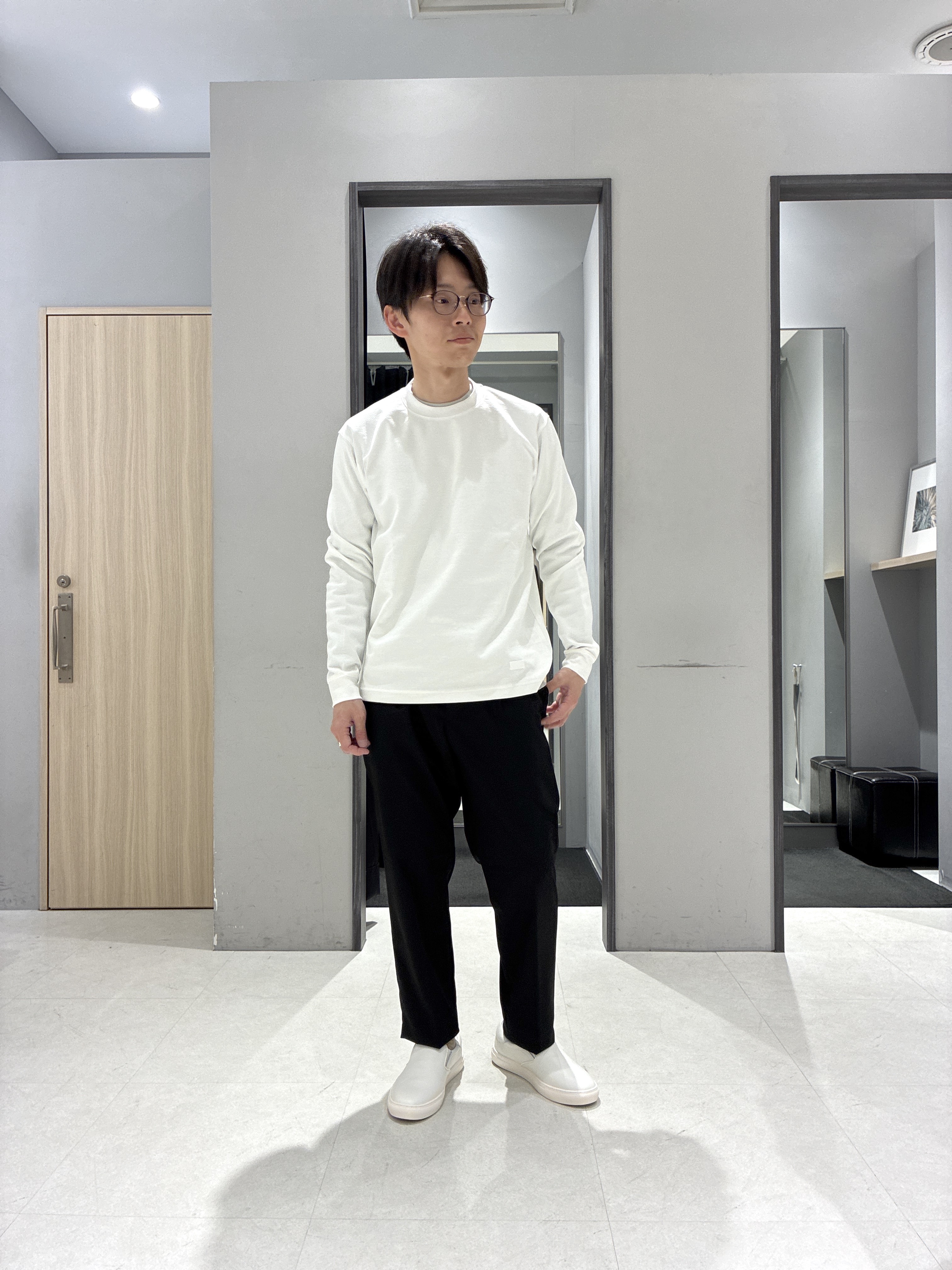 わいずみさんの「TAKEO KIKUCHI｜【ON／OFF兼用】CARREMANファブリック ノーカラージャケット」を使ったコーディネート