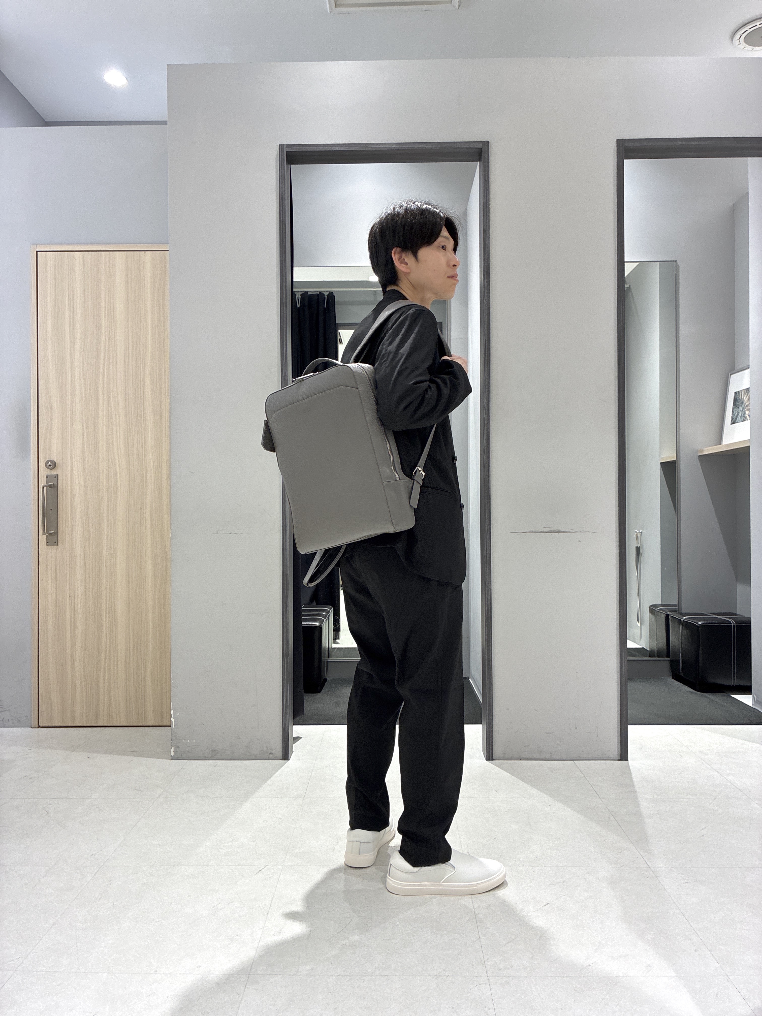 わいずみさんの「TAKEO KIKUCHI｜【ON／OFF兼用】CARREMANファブリック ノーカラージャケット」を使ったコーディネート