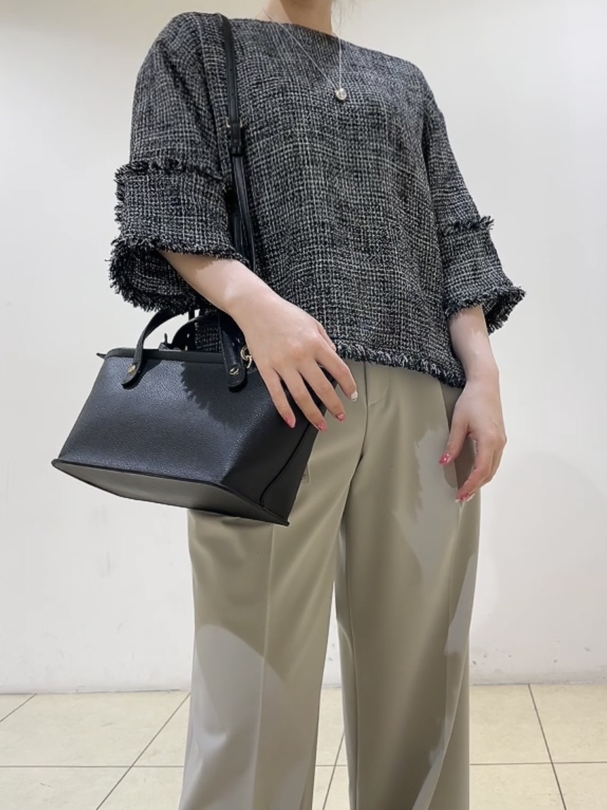 watanabeさんの「UNTITLED｜◆【洗える】ツイードドルマンブラウス」を使ったコーディネート