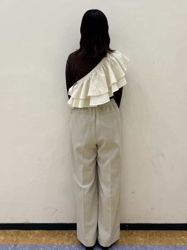 mireiさんの「OPAQUE.CLIP｜美脚ストレッチイージーワイドパンツ【洗濯機OK】」を使ったコーディネート