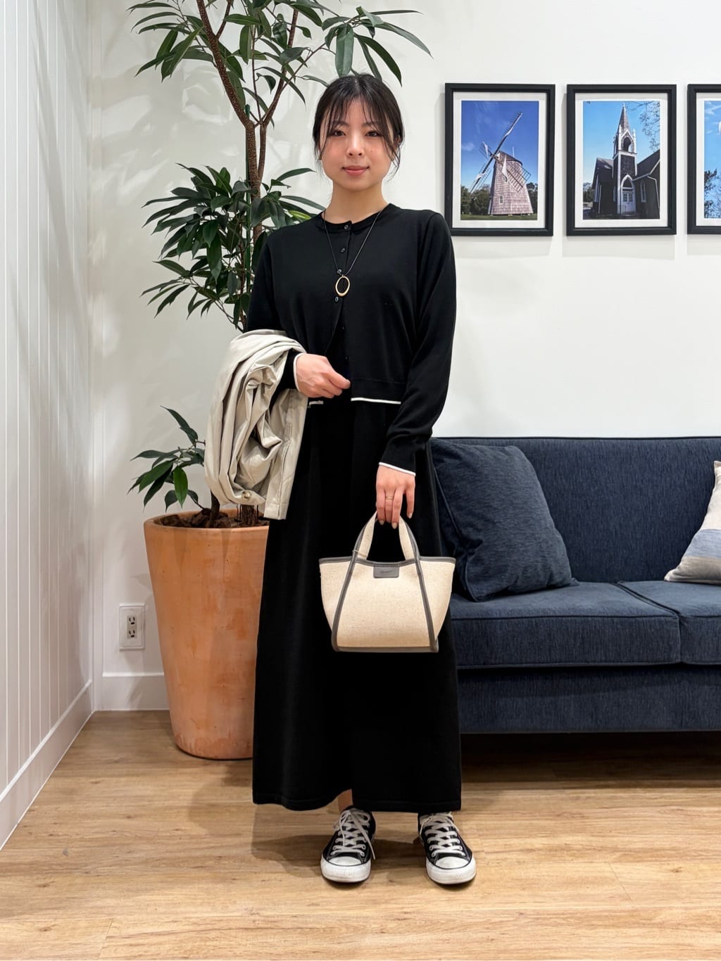 reinaさんの「Dessin｜【2点セット・洗える】ニットカーディガン&times;ノースリーブワンピース」を使ったコーディネート