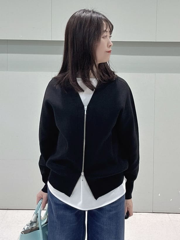 makiさんの「UNTITLED｜◆【軽羽織り/セットアップ可】ジップアップニットカーディガン」を使ったコーディネート
