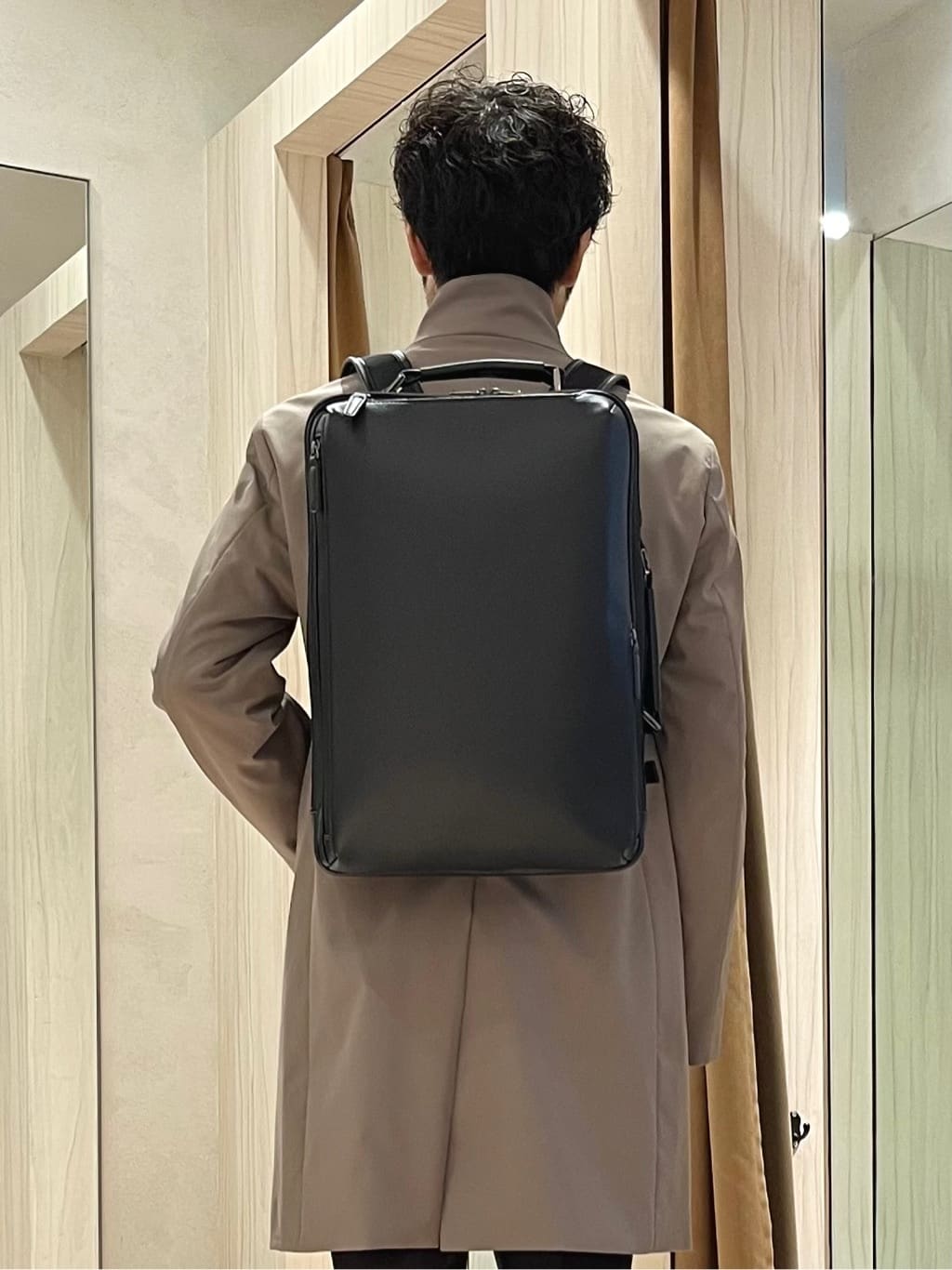 URAさんの「TAKEO KIKUCHI｜撥水ツイル スタンドカラー コート」を使ったコーディネート