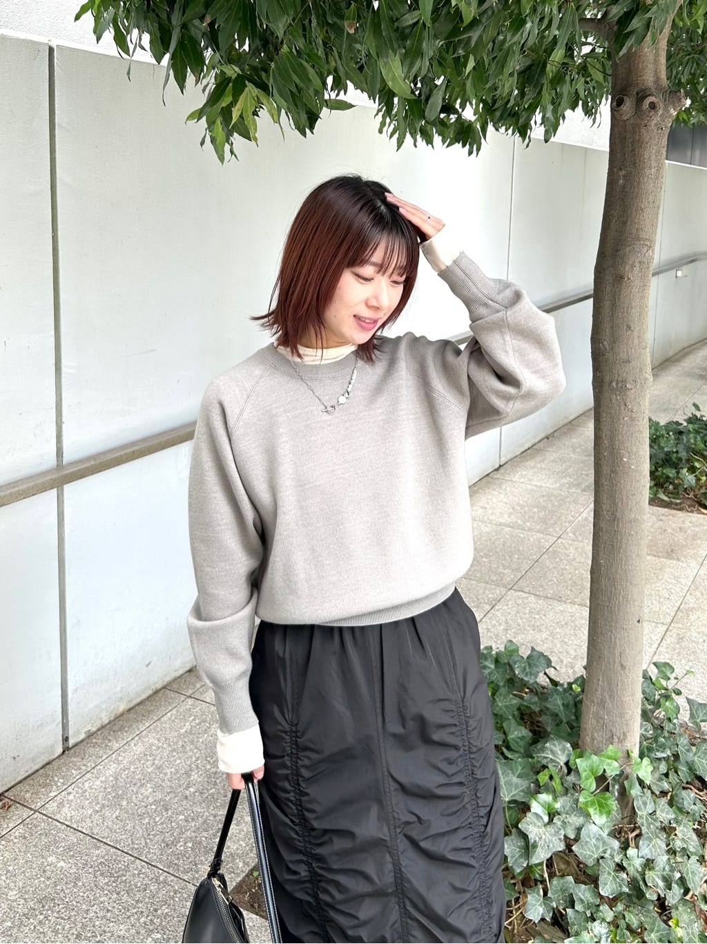 RINAさんの「OPAQUE.CLIP｜撥水シャーリングナロースカート【洗濯機OK／UVケア／花粉対応】」を使ったコーディネート