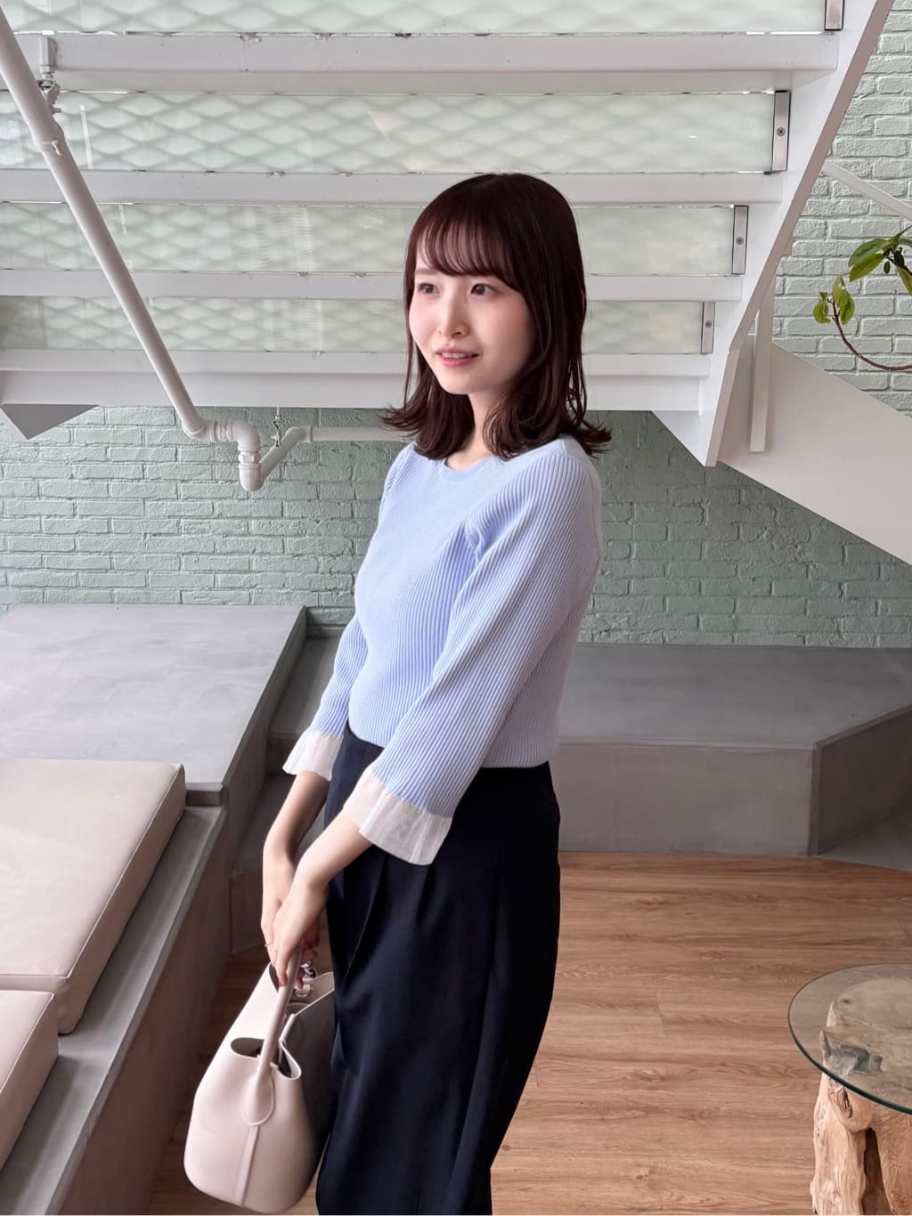 みさかさんの「index｜UV リブシアーフレアスリーブニット【洗える】」を使ったコーディネート