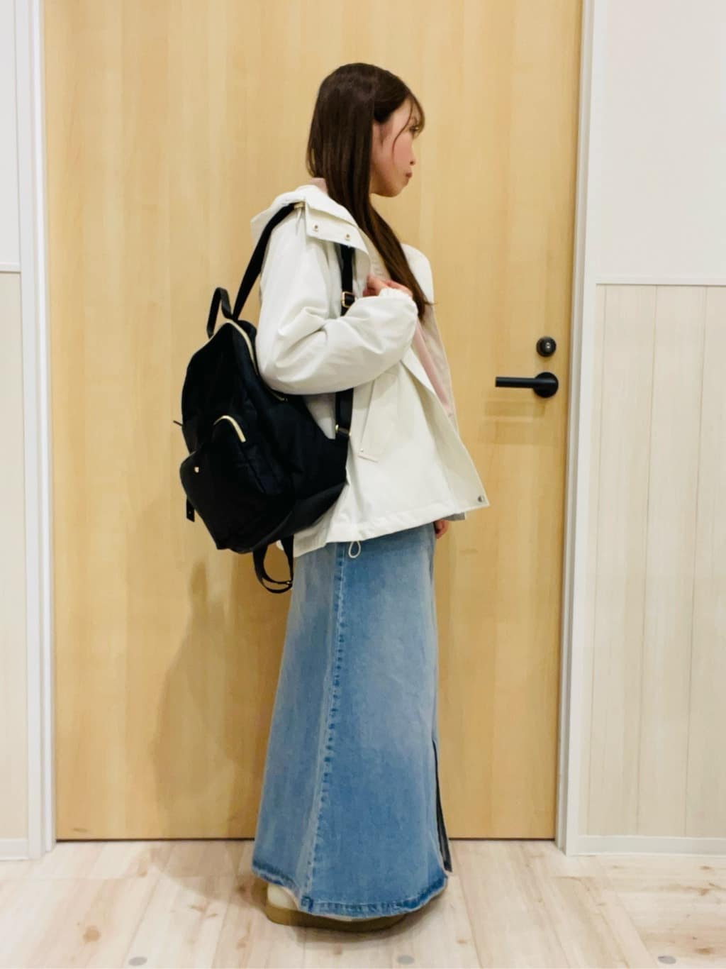 minamiさんの「SHOO･LA･RUE｜【SHOO・LA・RUE DENIM】シンプルだから使いやすい Aラインスカート」を使ったコーディネート