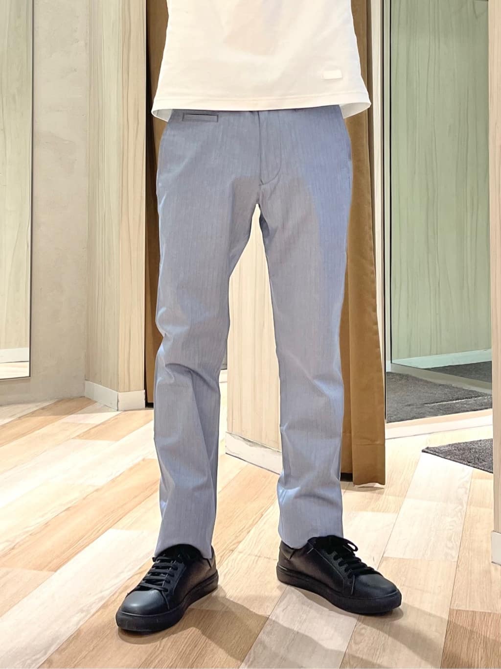 URAさんの「TAKEO KIKUCHI｜カシミヤブレンド ビーバー調ピンヘッドスタンドカラーコート」を使ったコーディネート
