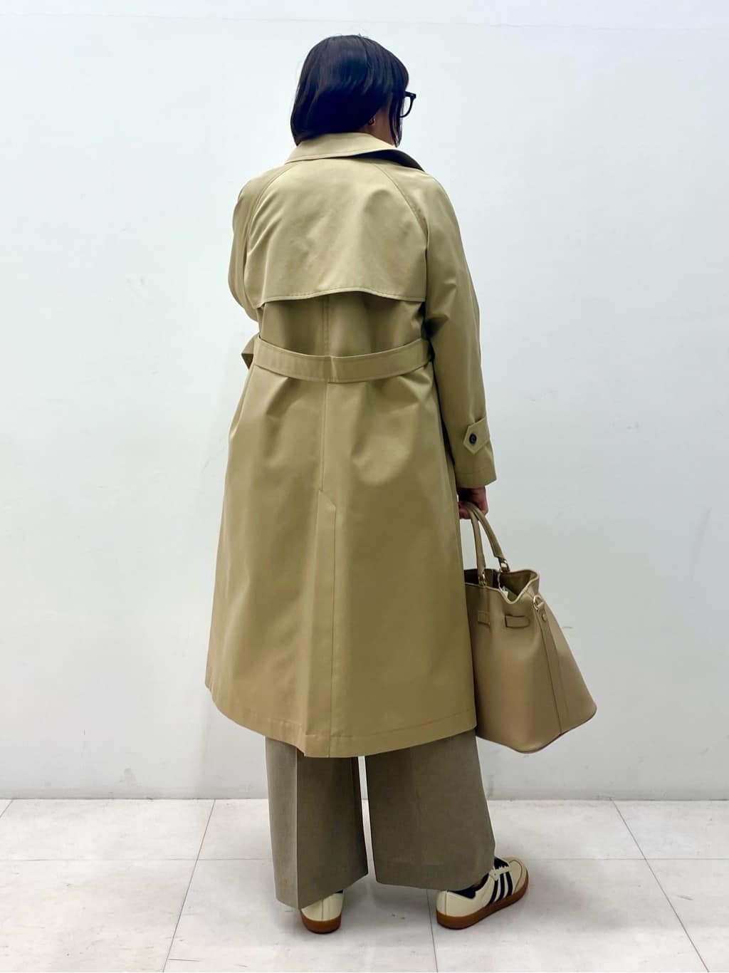 Sawaguchiさんの「DRESSTERIOR｜【ウォッシャブル/美シルエット】ライト トレンチコート」を使ったコーディネート