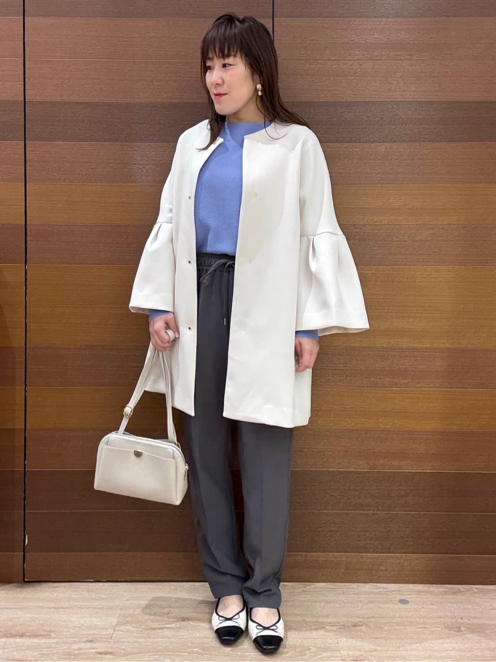 maichiさんの「OPAQUE.CLIP｜フレアスリーブミドルコート【洗濯機OK】」を使ったコーディネート