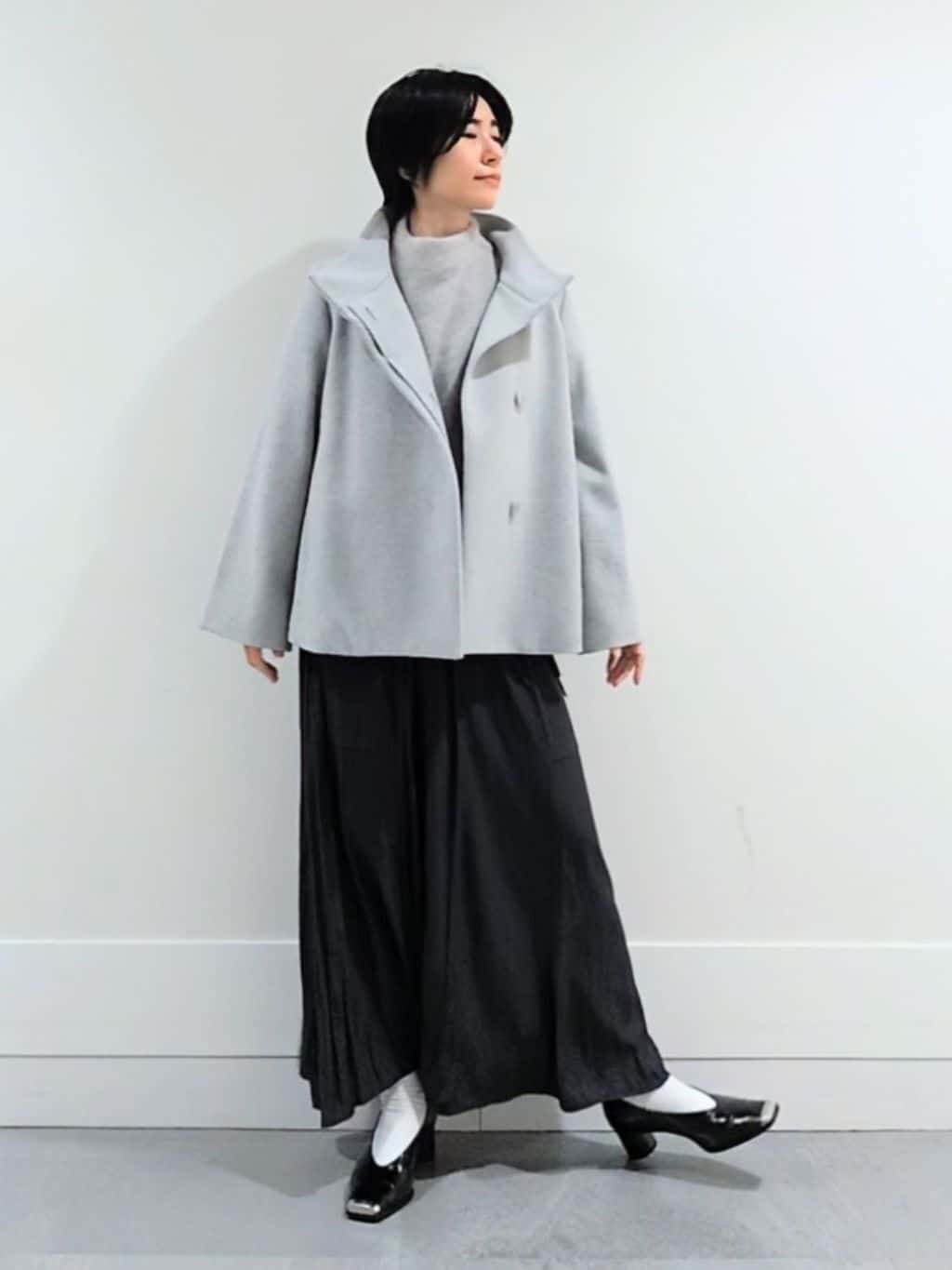 ミズタさんの「UNTITLED｜【着回しが効く／オンオフアウター】ウールショートコート」を使ったコーディネート