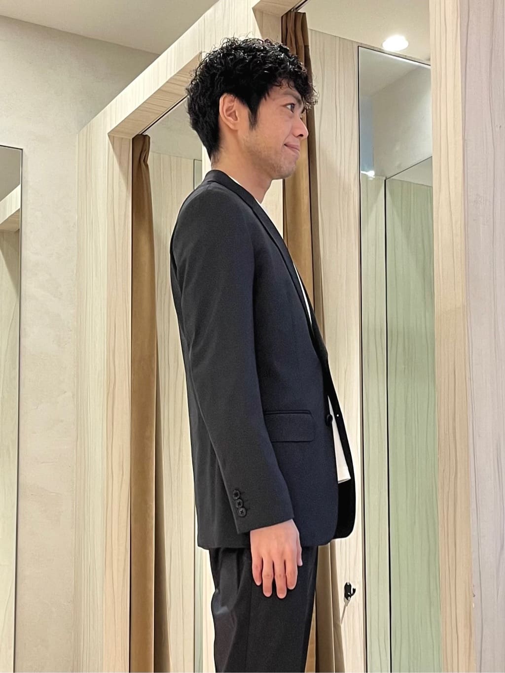 URAさんの「TAKEO KIKUCHI｜【ダウンライナー付き】ドビースタンドカラーコート」を使ったコーディネート