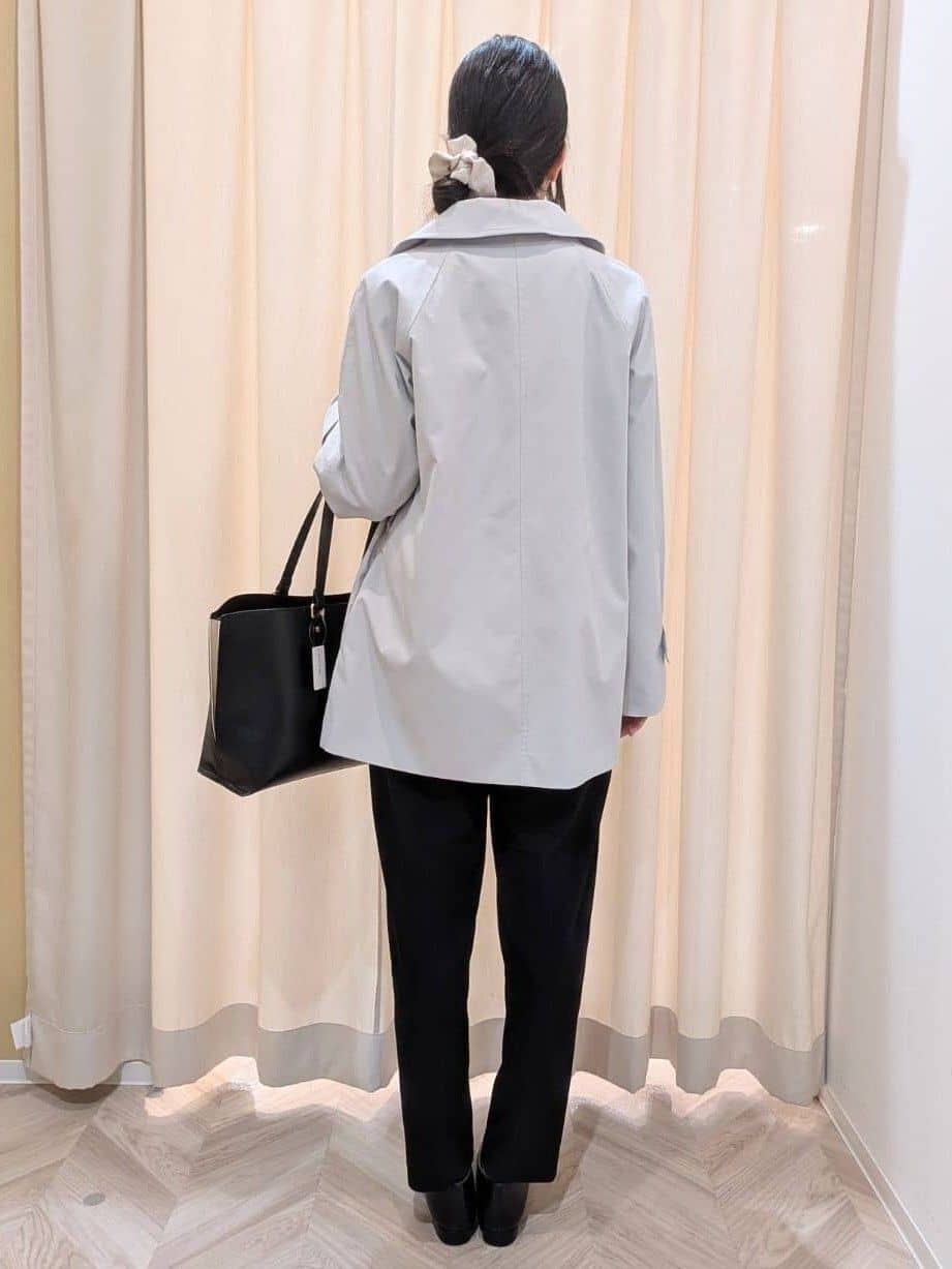 hinaさんの「SHOO･LA･RUE｜【洗濯機可/セットアップ可/S-3L】きちんと楽に。カットジョーゼットノーカラージャケット」を使ったコーディネート