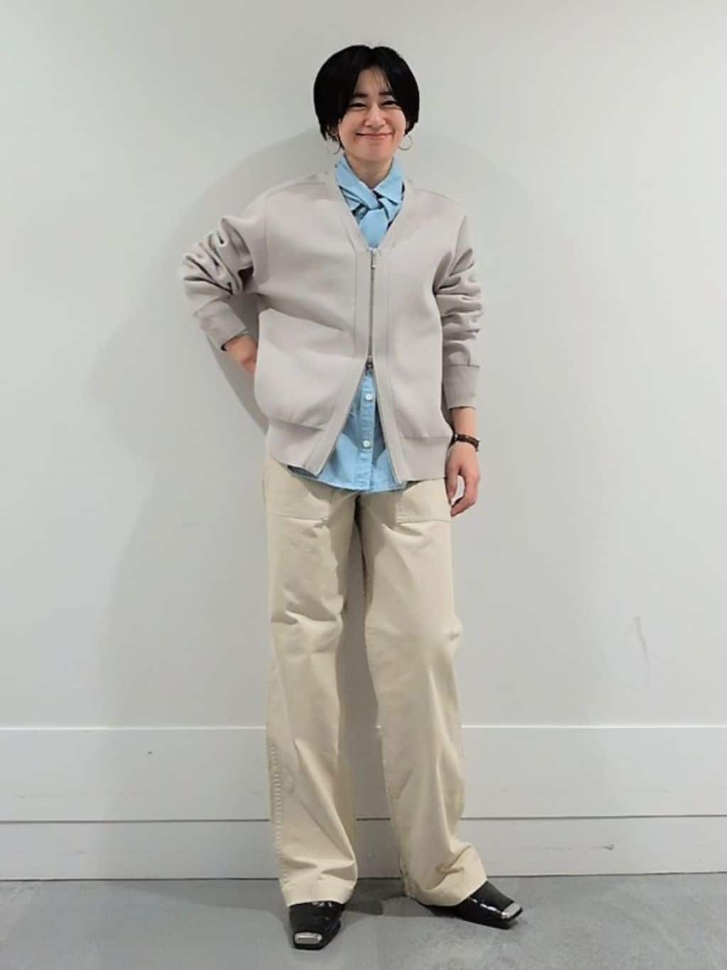 ミズタさんの「UNTITLED｜◆【軽羽織り/セットアップ可】ジップアップニットカーディガン」を使ったコーディネート