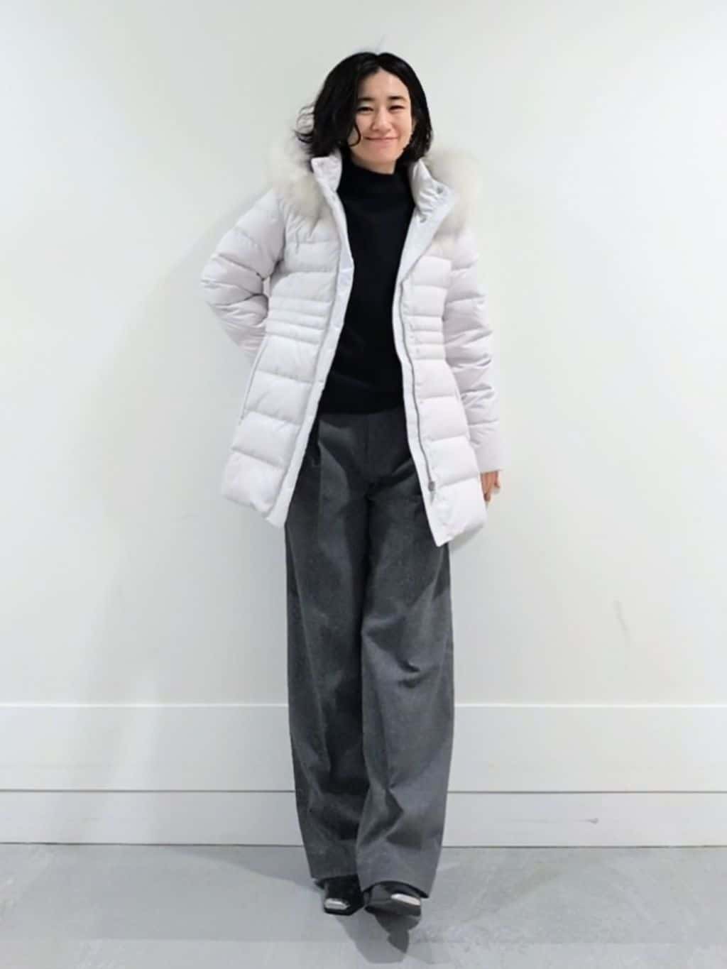 ミズタさんの「UNTITLED｜【はっ水機能/フード取り外し可】ミディダウンコート」を使ったコーディネート