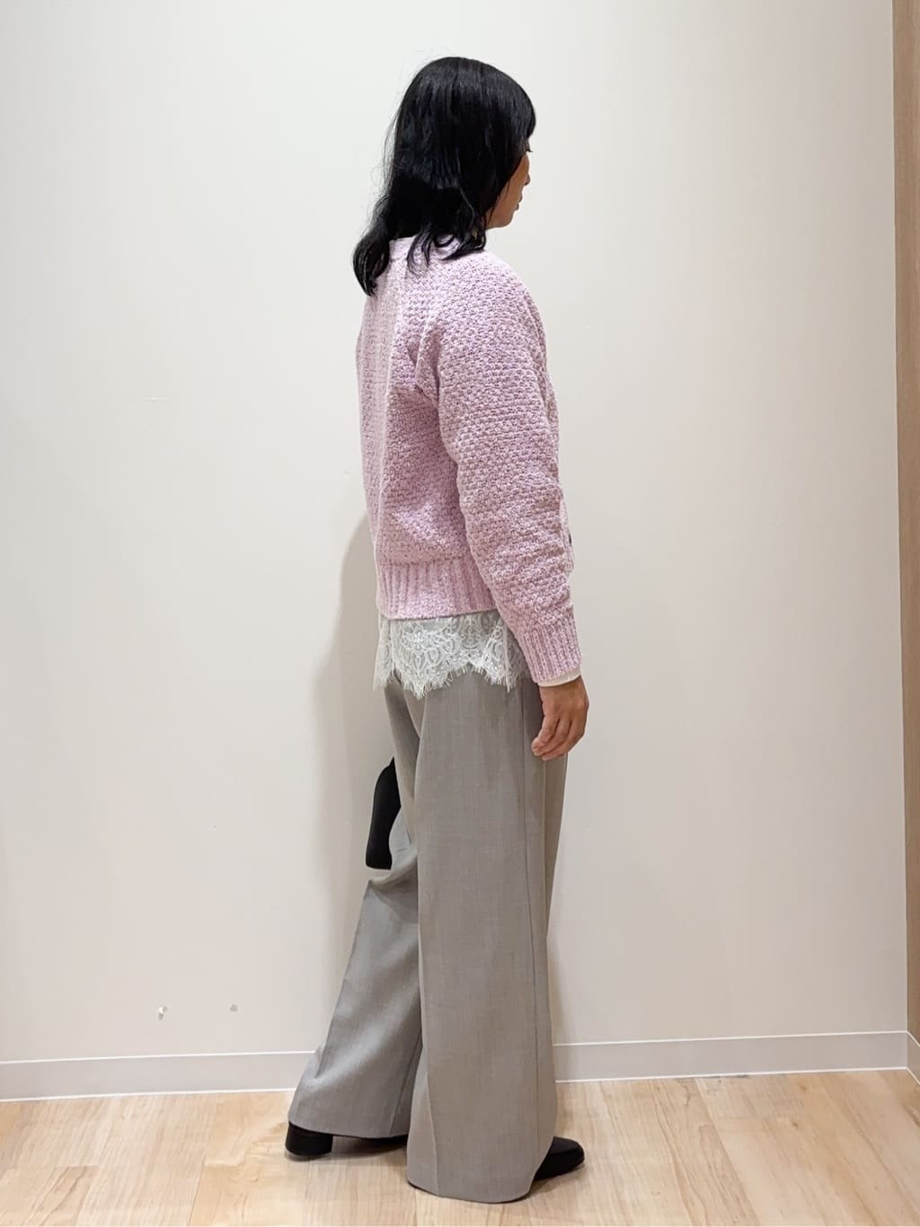 miraiさんの「grove｜高評価！【洗える】リラックスして着たい、Vネックカーディガン」を使ったコーディネート