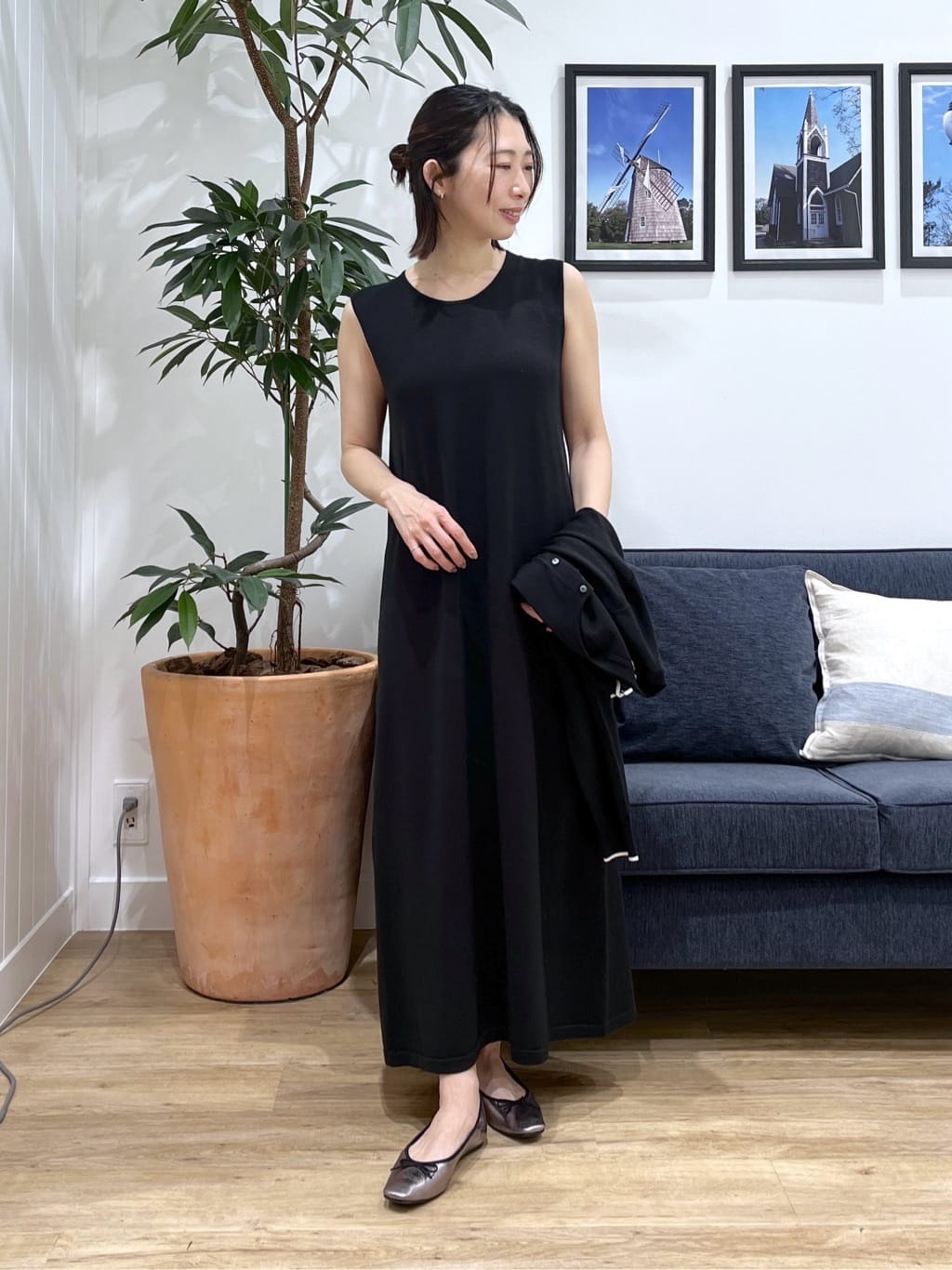 canaさんの「Dessin｜【2点セット・洗える】ニットカーディガン&times;ノースリーブワンピース」を使ったコーディネート