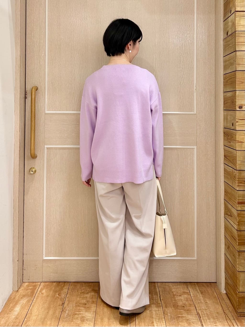 ちぐささんの「SHOO･LA･RUE｜ゴージャスフラワーネックレス」を使ったコーディネート