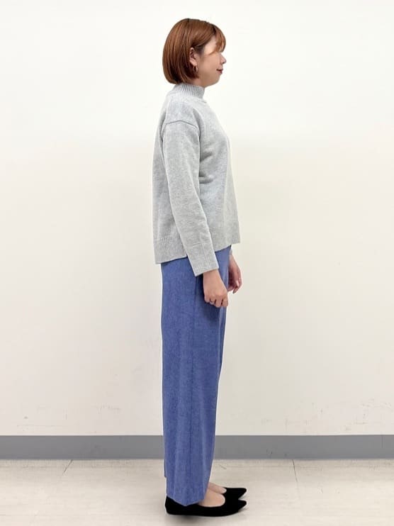 まいこさんの「INDIVI｜【カシミヤ混】ミドルゲージ ハイネックニット」を使ったコーディネート