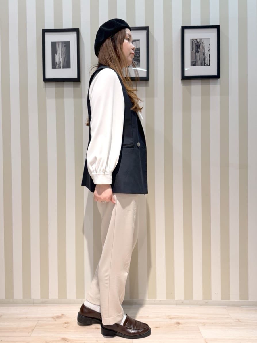 MIYUKIさんの「SHOO･LA･RUE｜【セットアップ可/S-LL/洗濯機可】サッと羽織ってこなれ見え ダブルブレストジレ」を使ったコーディネート