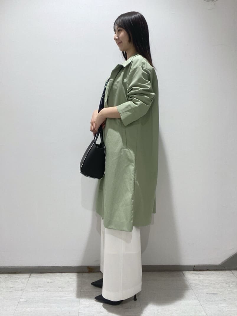 meiさんの「INDIVI｜【SETUP可能】モダンフラワー柄キャンディスリーブブラウス」を使ったコーディネート
