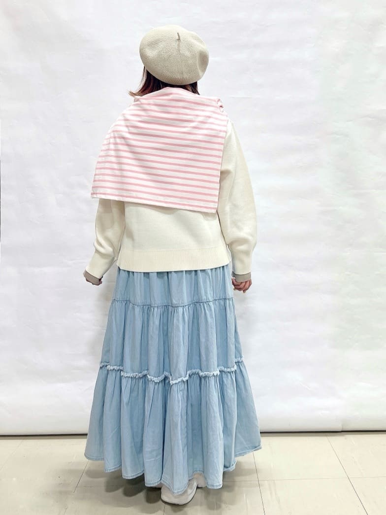 YUIさんの「SHOO･LA･RUE｜【洗濯機可/S-LL/インしなくても着られる】1枚で決まる　レイヤード風スウェットライクニット」を使ったコーディネート