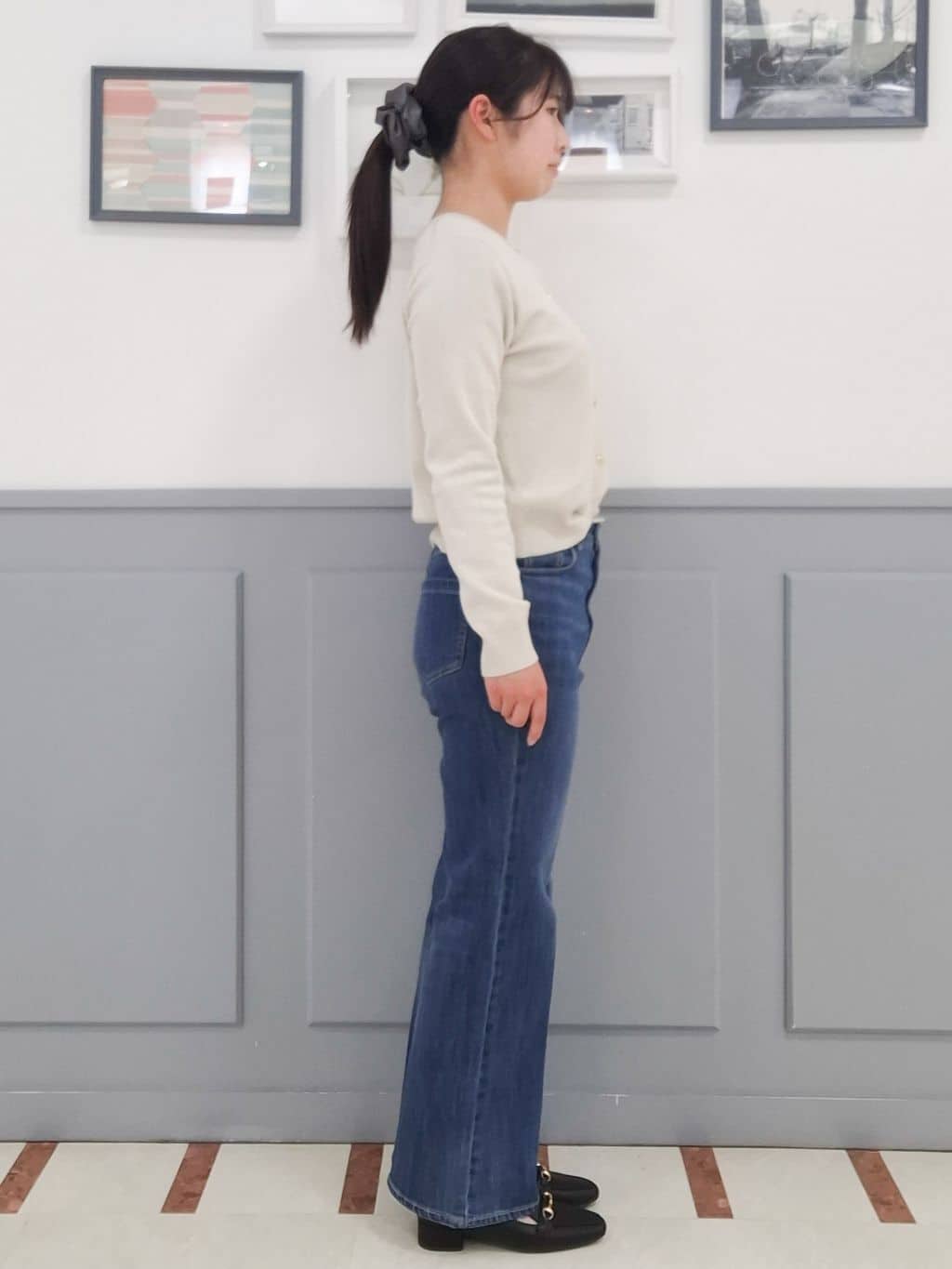 さっちーさんの「grove｜【貴島明日香さん着用】【撥水／シルエット2WAY】軽やかミドルトレンチコート」を使ったコーディネート