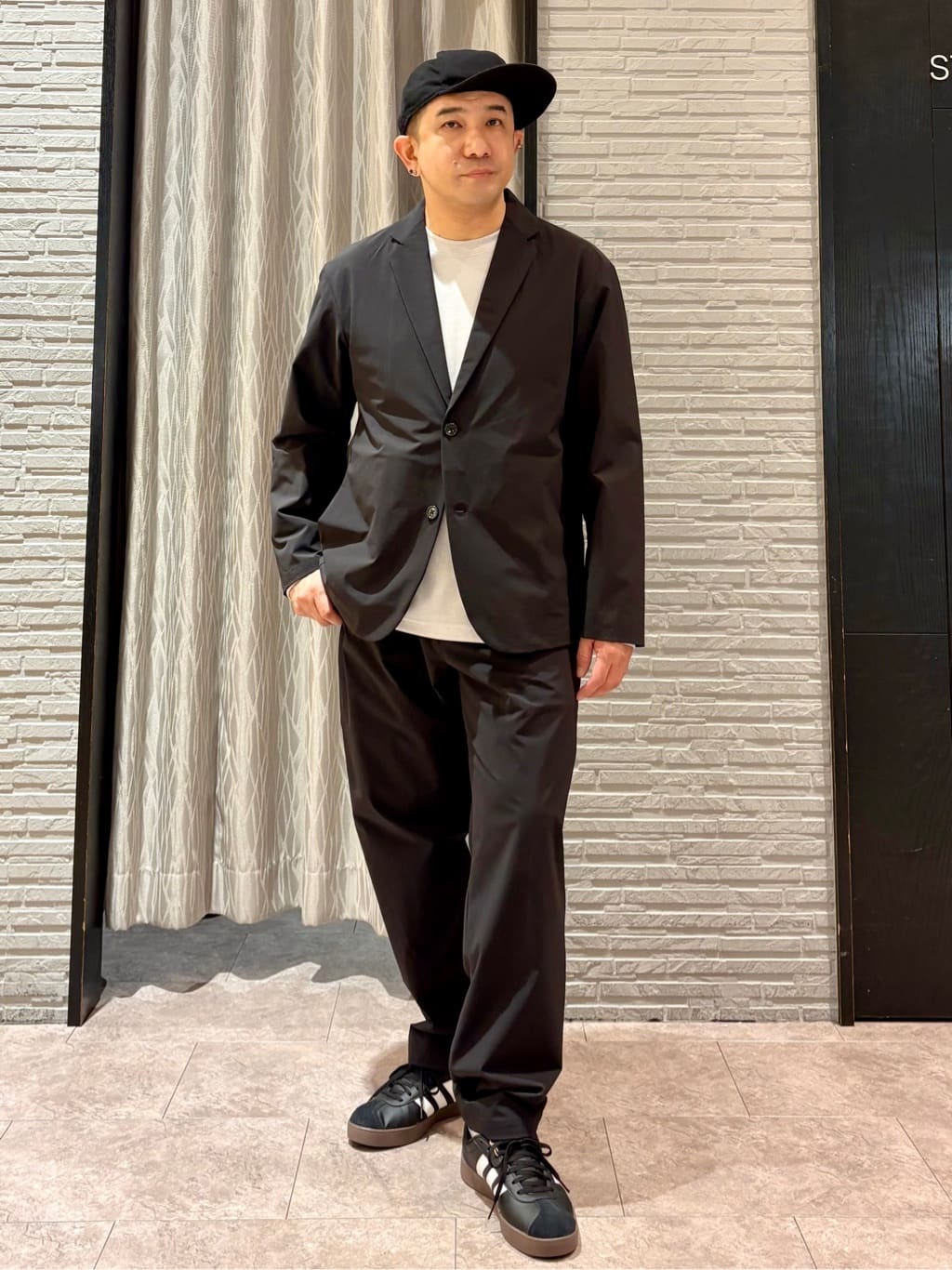 Pーyamaさんの「THE SHOP TK｜《KURO》コーデュラナイロン ジャケット セットアップ可／防シワ／撥水／ストレッチ」を使ったコーディネート