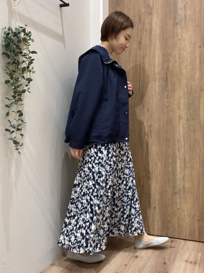 まなしぃさんの「grove｜【撥水】きれいめに着こなせるマウンテンパーカ」を使ったコーディネート