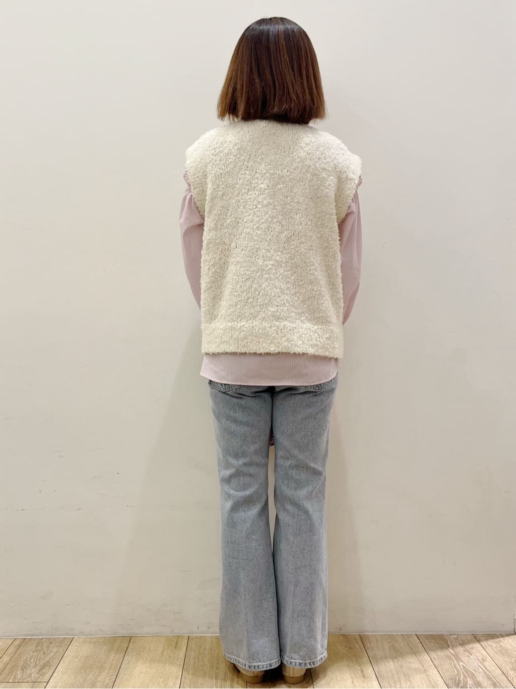 kcさんの「OPAQUE.CLIP｜変形金ボタンニットベスト【洗濯機OK】」を使ったコーディネート