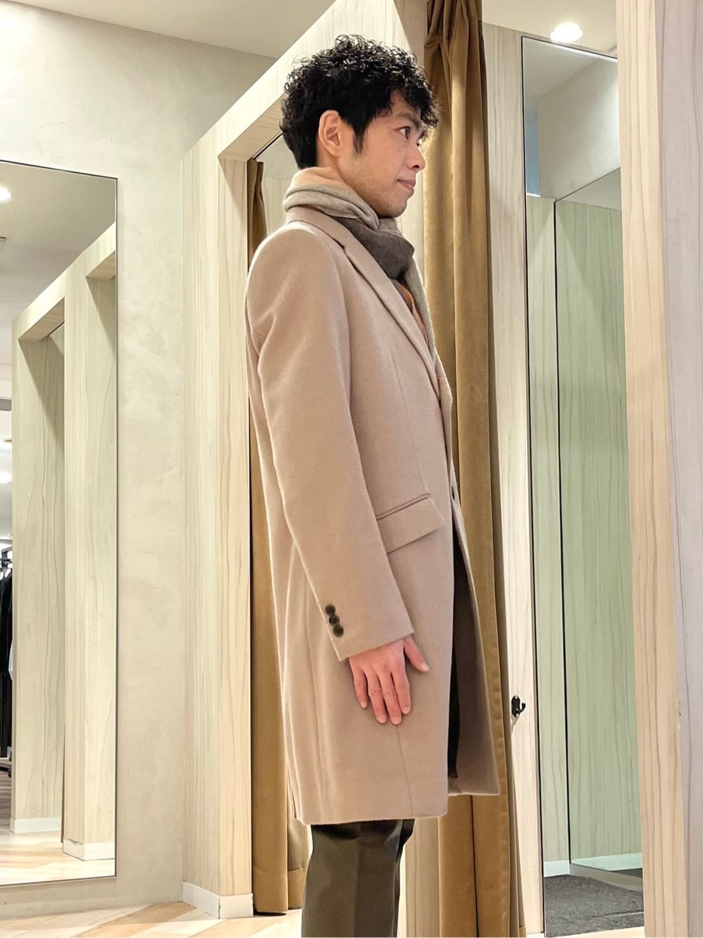 URAさんの「TAKEO KIKUCHI｜カシミヤブレンド ビーバー調チェスターコート」を使ったコーディネート