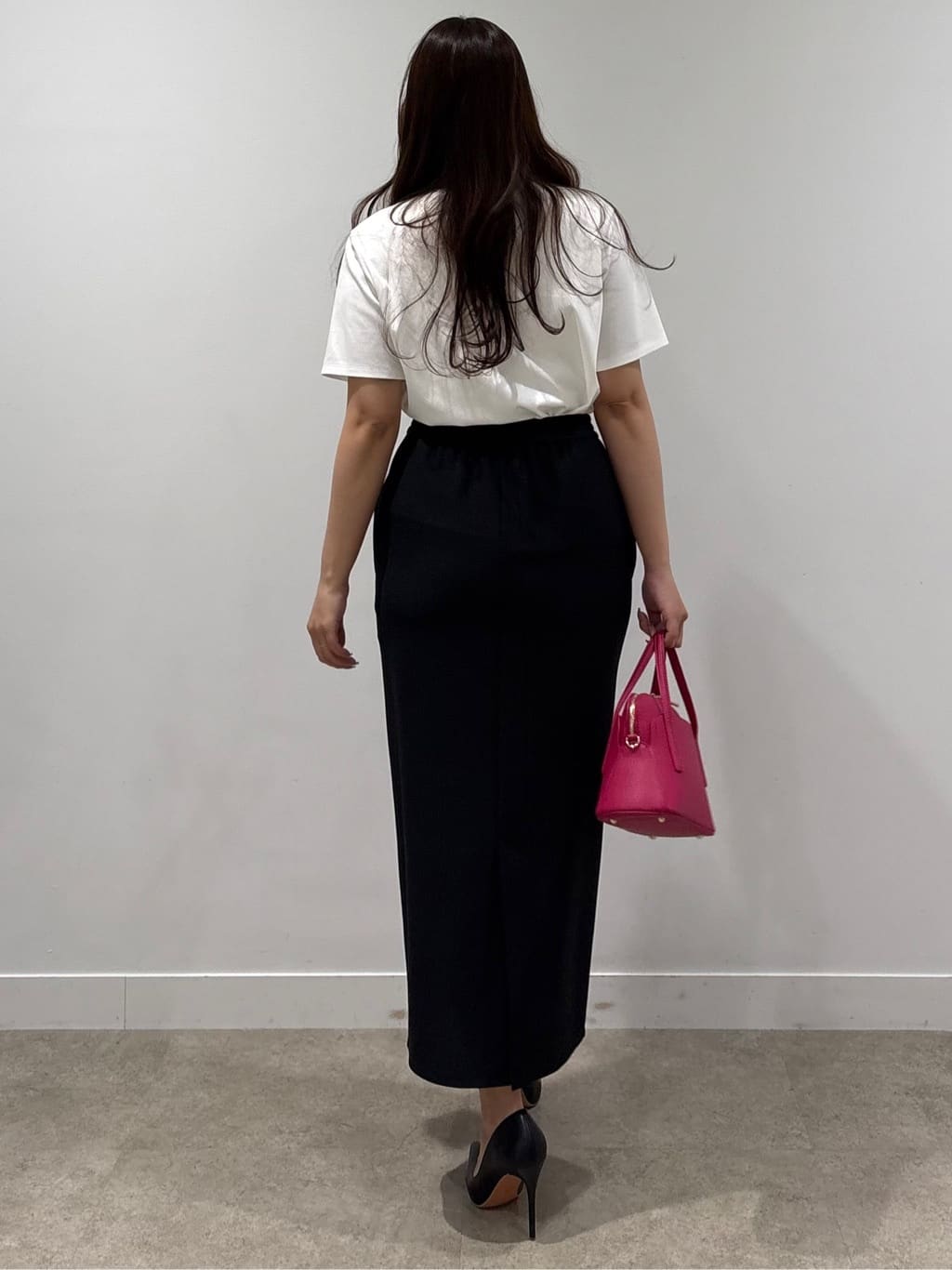 MISAKIさんの「COUP DE CHANCE｜【手洗い可／日本製】半袖ロゴTシャツ」を使ったコーディネート