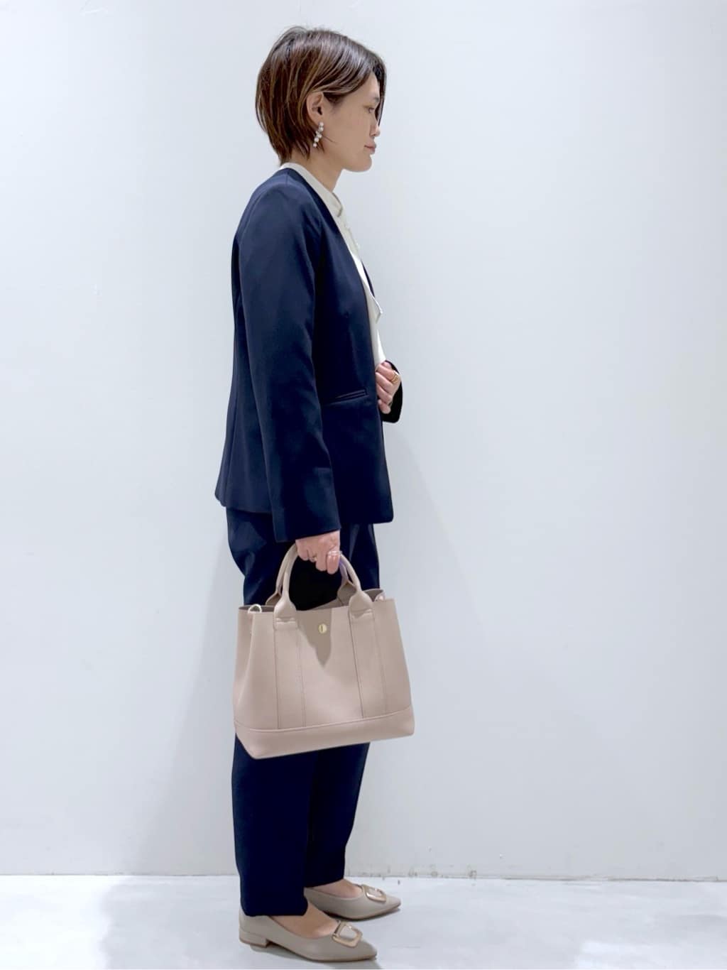 こじさんの「OPAQUE.CLIP｜《通勤／セットアップ対応》 Vネックジャケット／ダブルクロス【洗濯機OK】」を使ったコーディネート