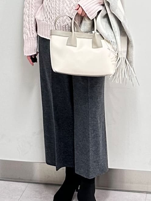 みなこさんの「UNTITLED｜【洗える】スポンディッシュ ケーブル柄ニット」を使ったコーディネート