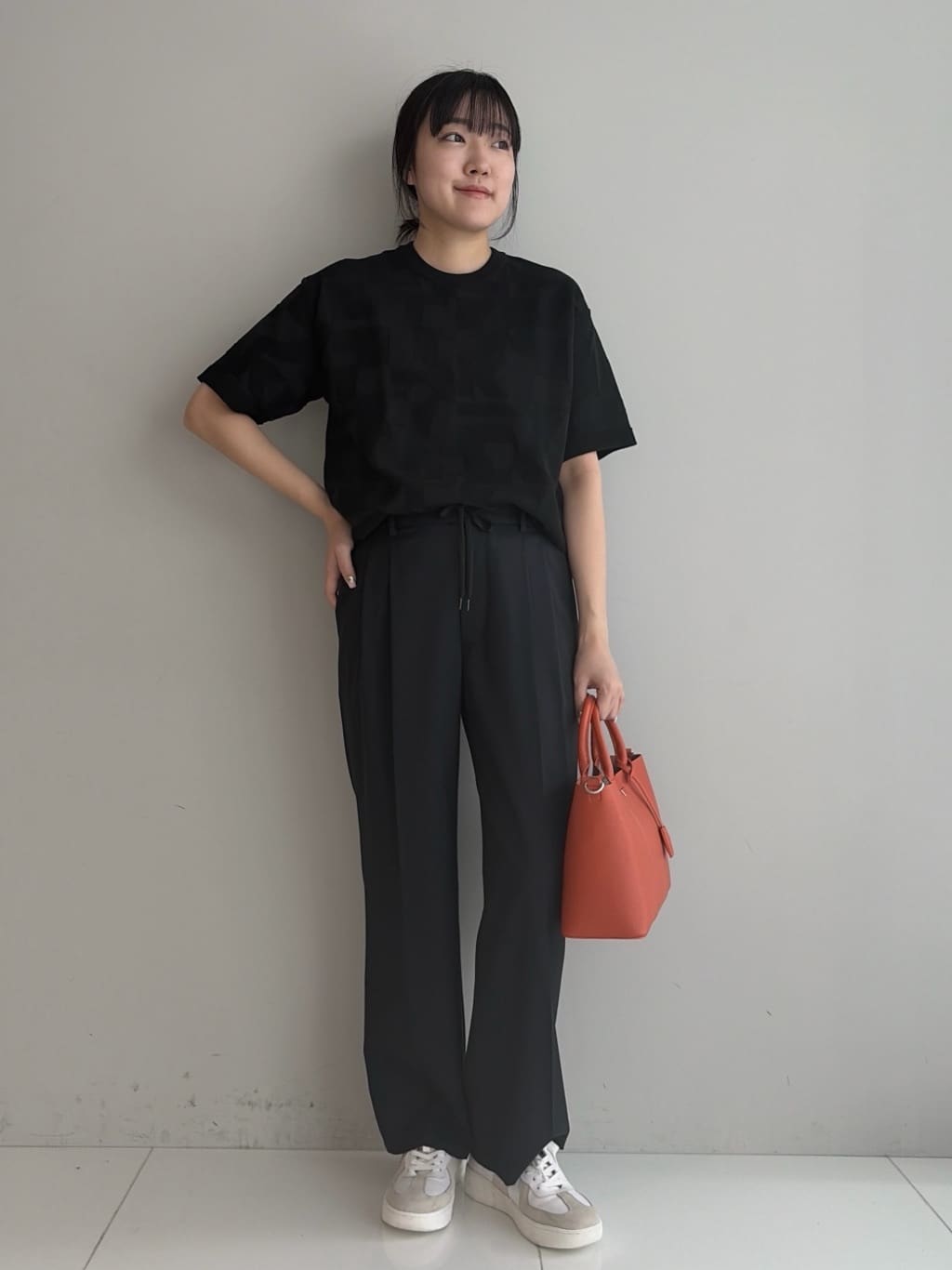 Akutagawaさんの「TAKEO KIKUCHI｜【徳島ニット】ニットＴシャツ」を使ったコーディネート