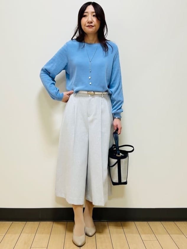 miiiさんの「Reflect｜【長さ調節可】天然シェル&times;ラリエットデザインネックレス」を使ったコーディネート