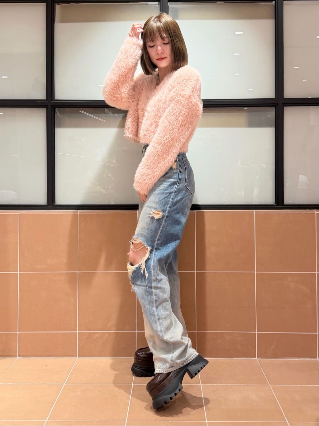 マナミさんの「ESPERANZA｜プラットフォームローファー」を使ったコーディネート