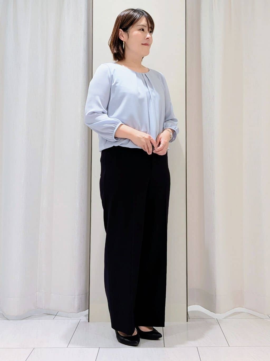 Onumaさんの「UNTITLED｜【透けにくい/ウエストイン見え】タックブラウス」を使ったコーディネート