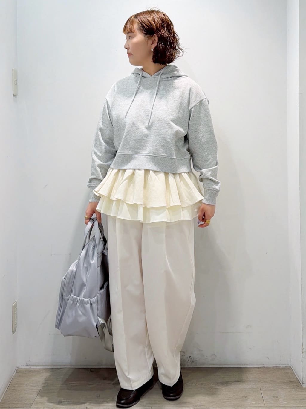 sumicaさんの「OPAQUE.CLIP｜ショート裏毛フーディ【洗濯機OK】」を使ったコーディネート