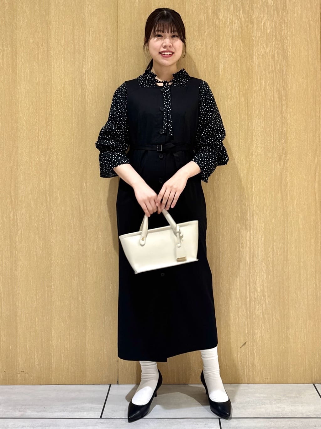nanaさんの「UNTITLED｜【洗える】スクエアネックジャンパースカート」を使ったコーディネート