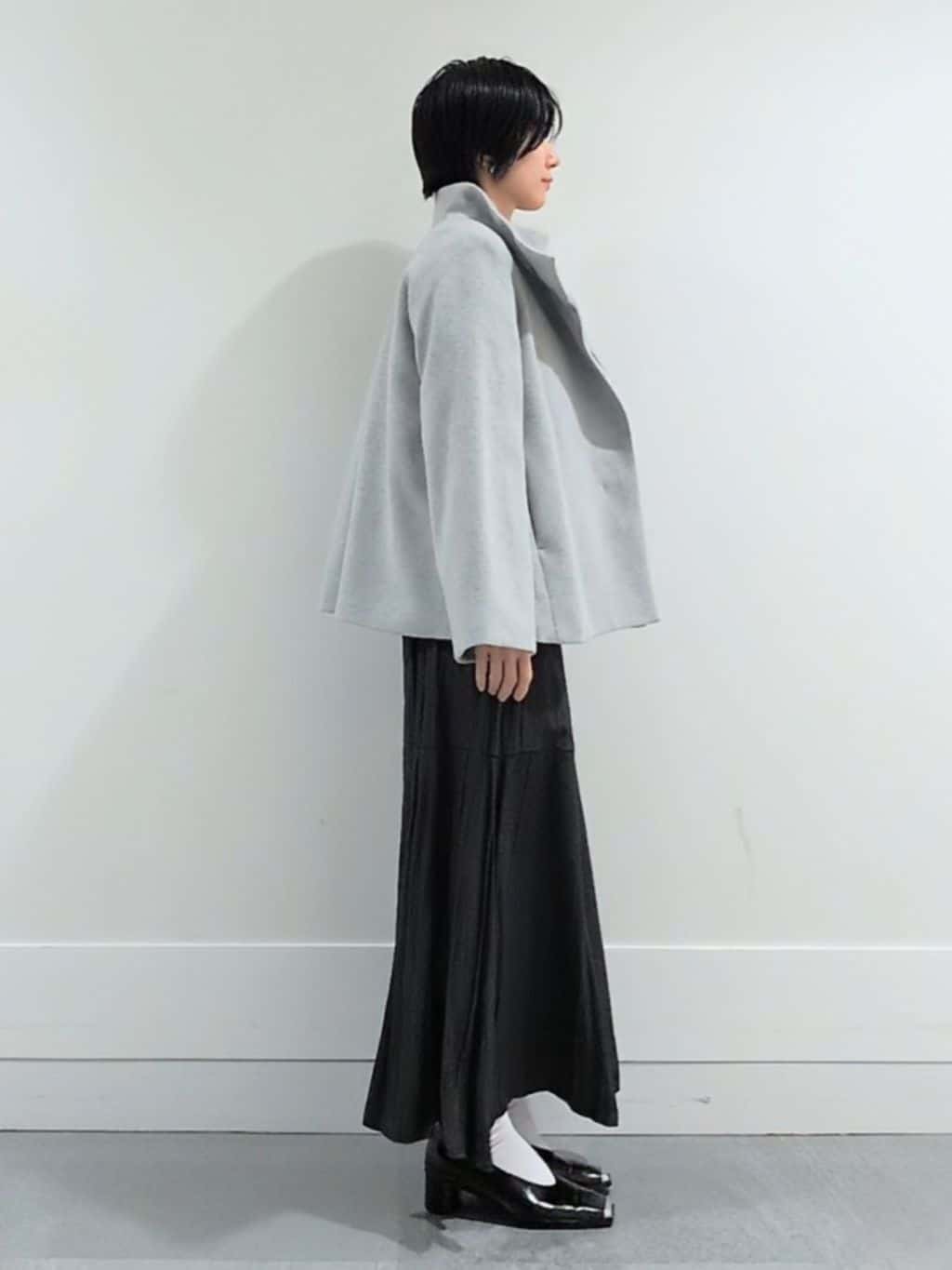 ミズタさんの「UNTITLED｜【着回しが効く／オンオフアウター】ウールショートコート」を使ったコーディネート