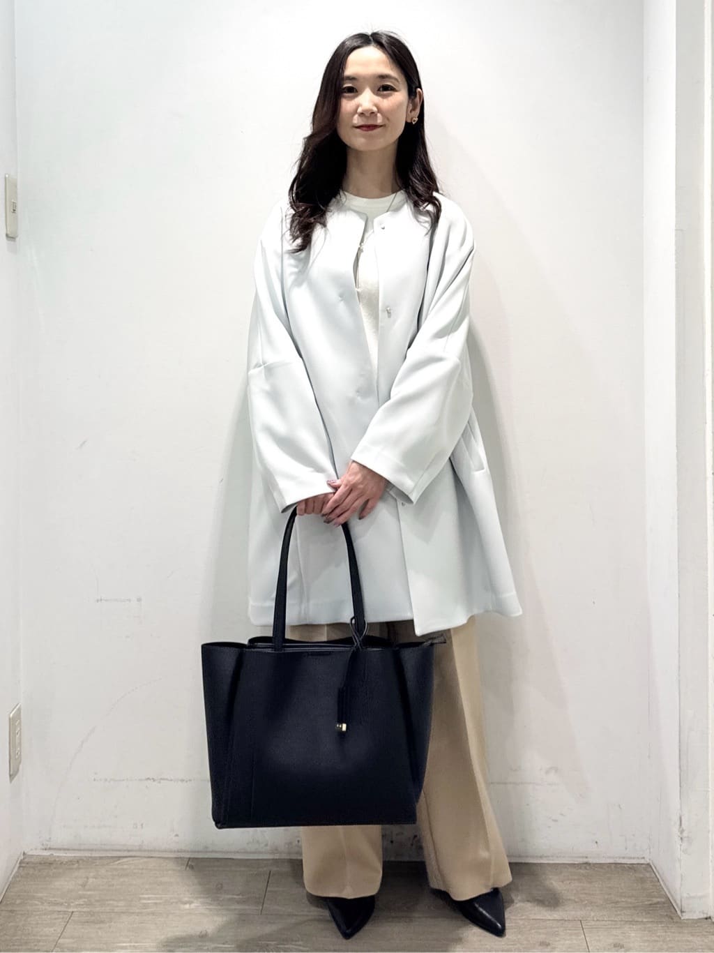 yuicciさんの「OPAQUE.CLIP｜フォルムスリーブミドルコート【洗濯機OK】」を使ったコーディネート