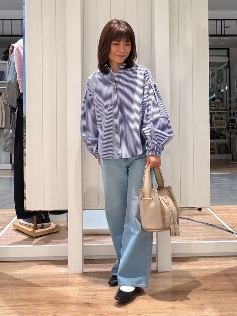 Fujitaさんの「Dessin｜【洗える】バルーンスリーブバンドカラーシャツ」を使ったコーディネート