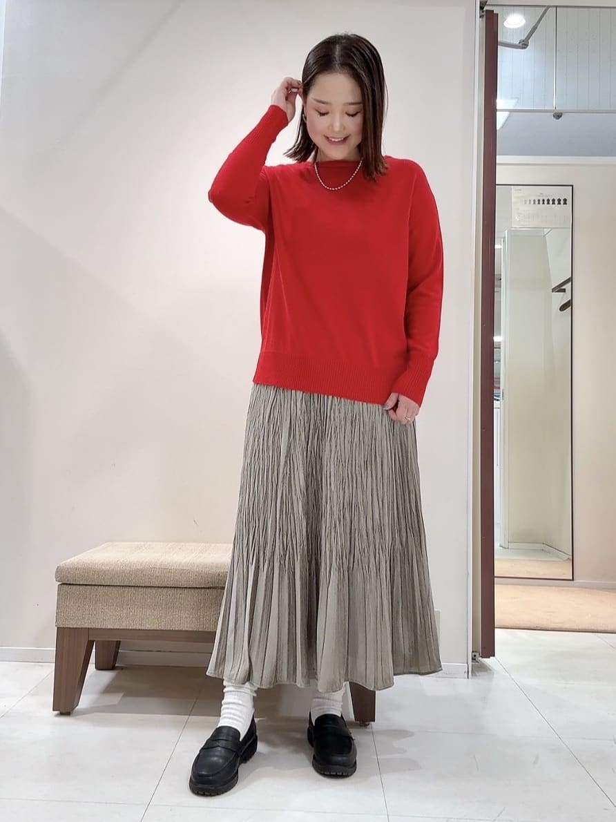 YUIさんの「UNTITLED｜【8色展開/体型カバー】魅せるタイムレスニット」を使ったコーディネート