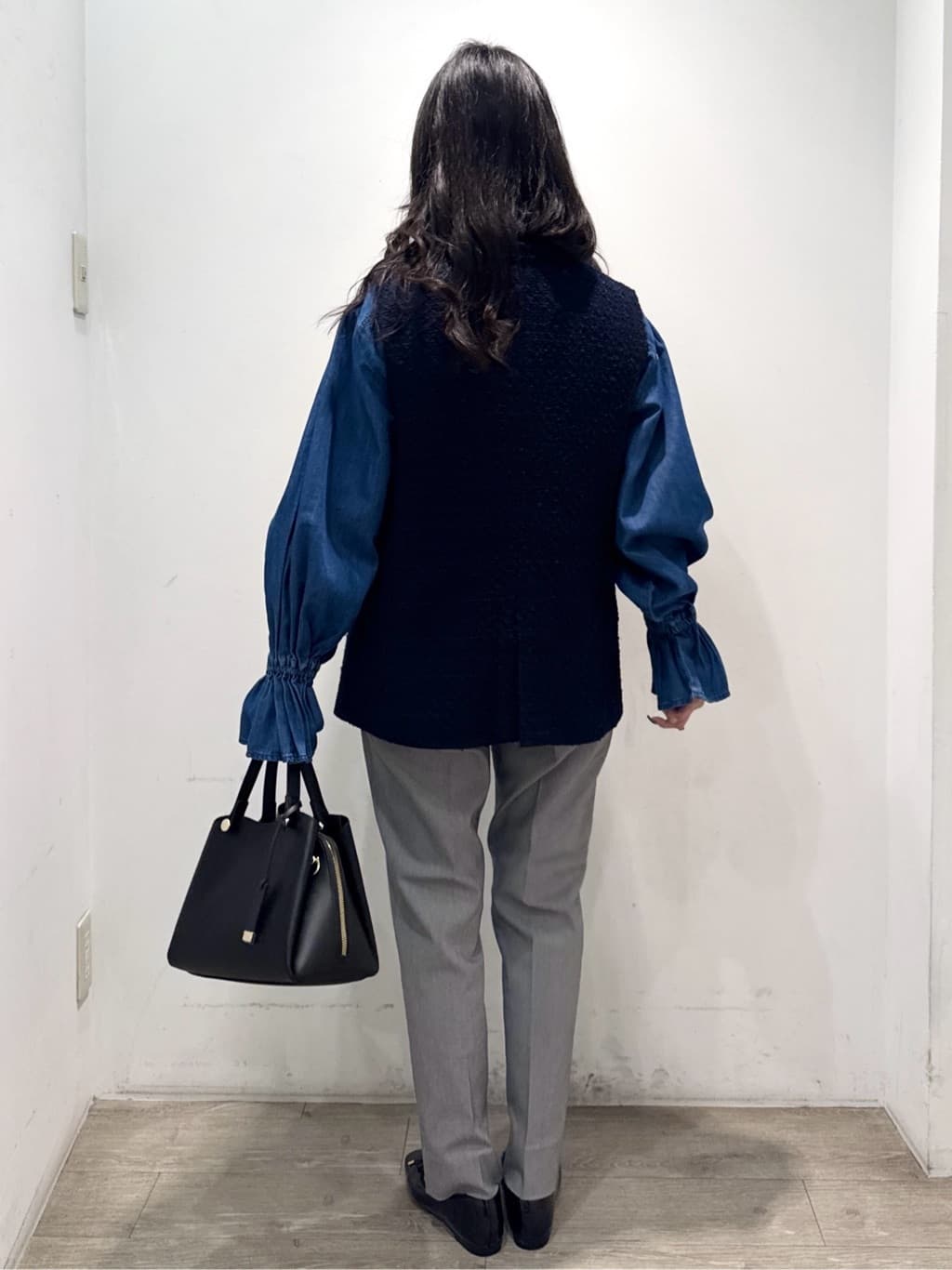 yuicciさんの「OPAQUE.CLIP｜《通勤対応》ツイードジレ【洗える】」を使ったコーディネート